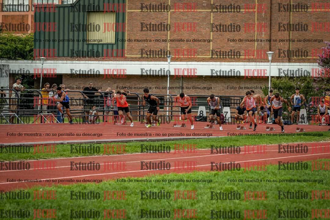 Fotos de los 100 m llanos de varones