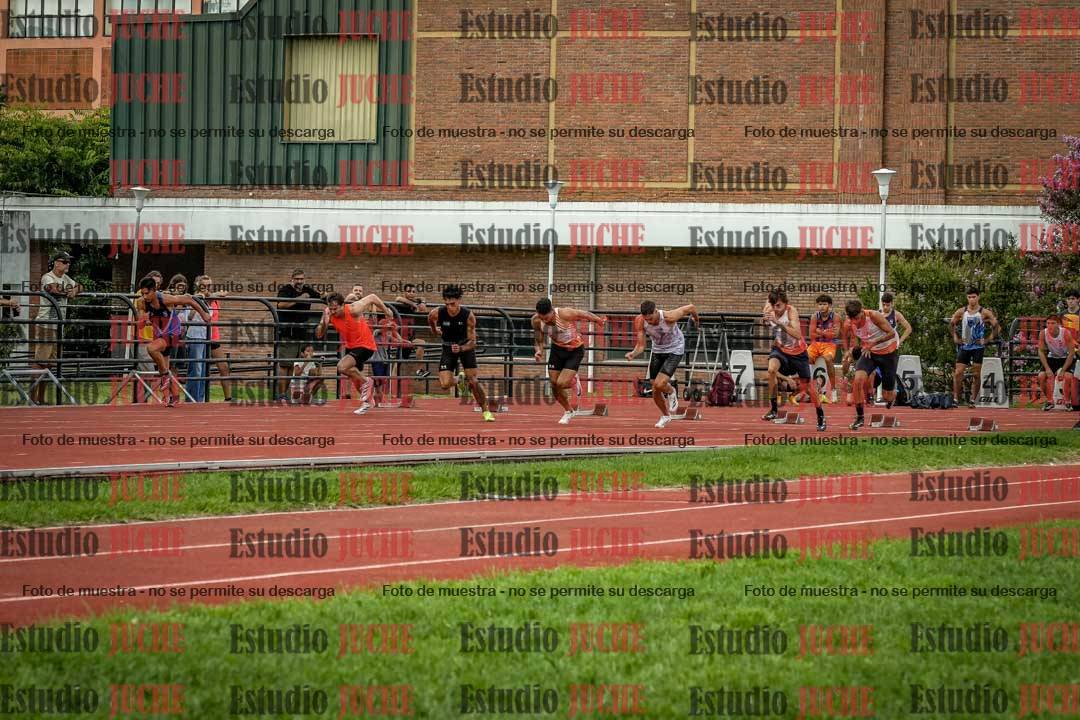 Fotos de los 100 m llanos de varones