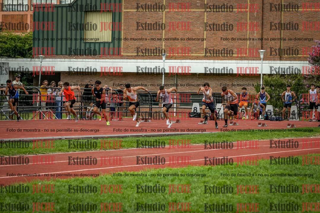 Fotos de los 100 m llanos de varones