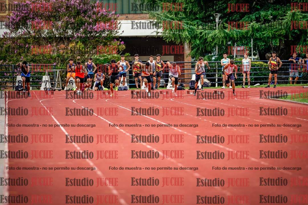 Fotos de los 100 m llanos de varones