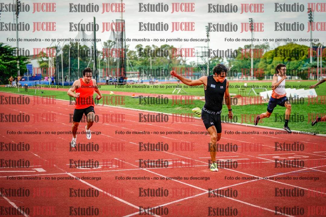 Fotos de los 100 m llanos de varones