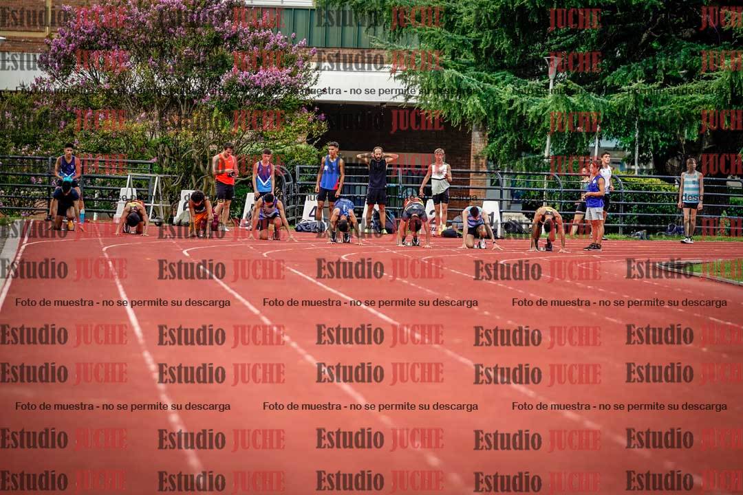 Fotos de los 100 m llanos de varones