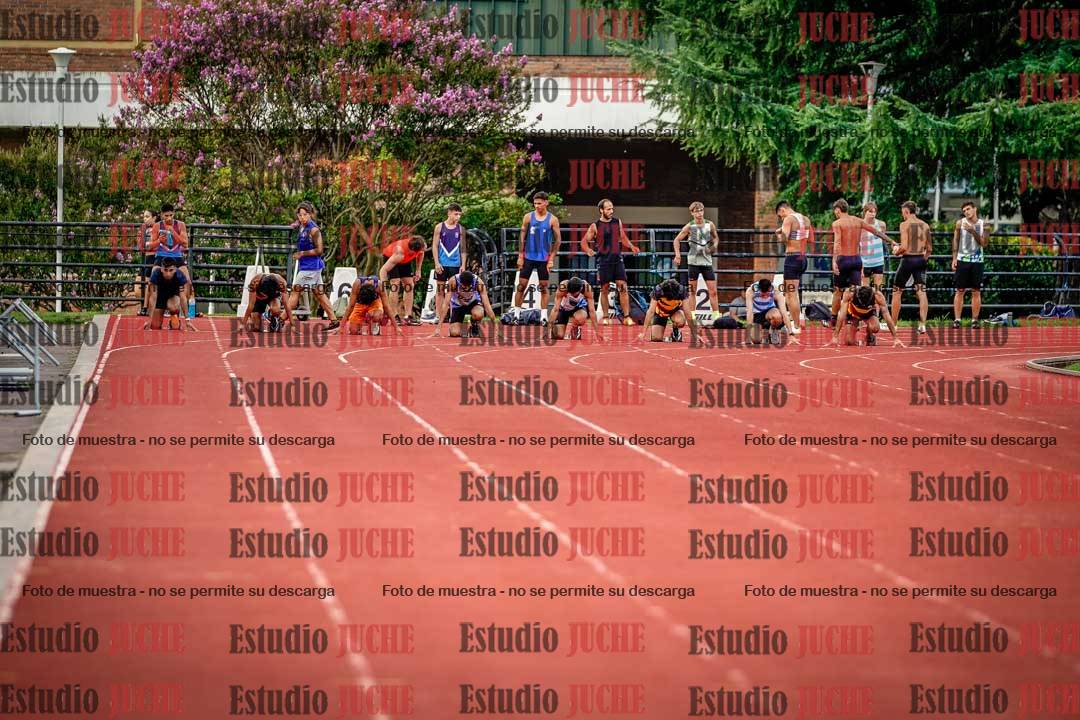 Fotos de los 100 m llanos de varones