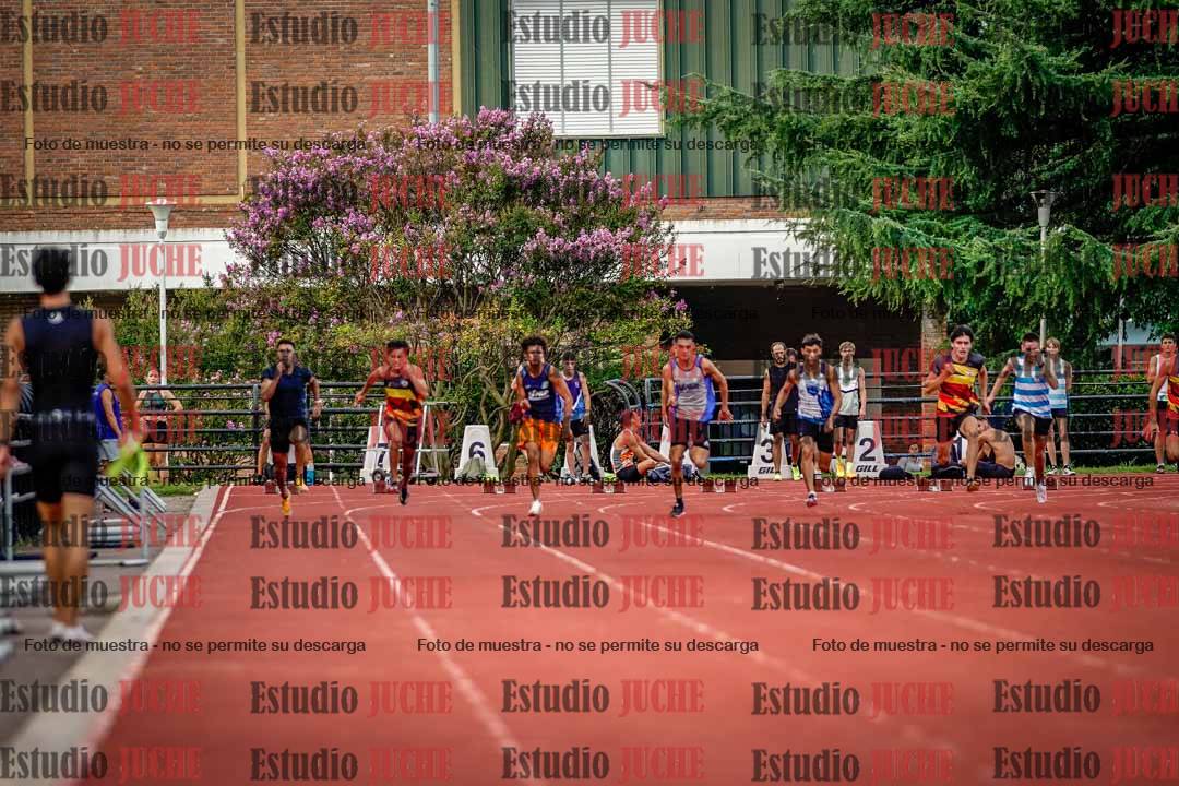 Fotos de los 100 m llanos de varones