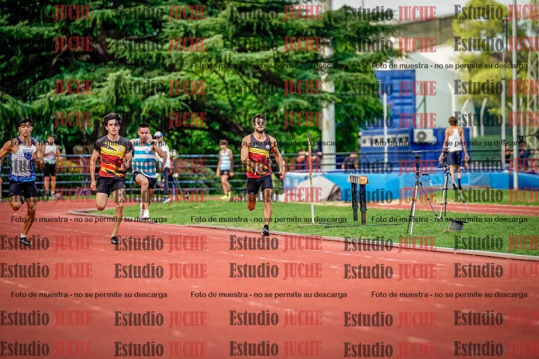Fotos de los 100 m llanos de varones
