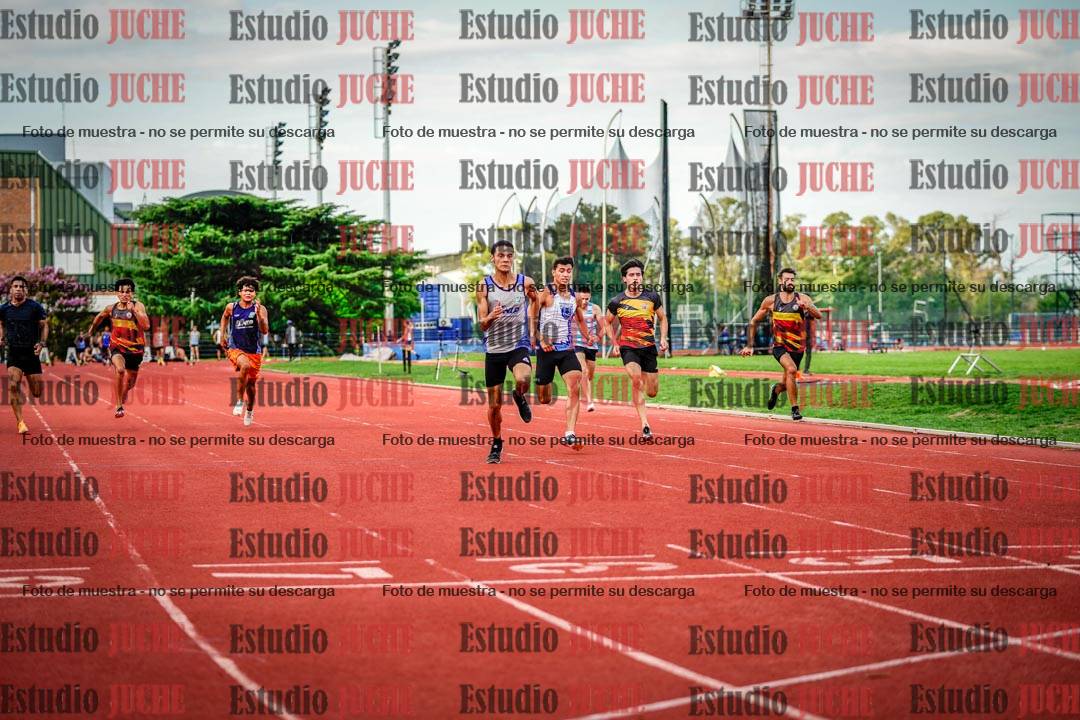 Fotos de los 100 m llanos de varones