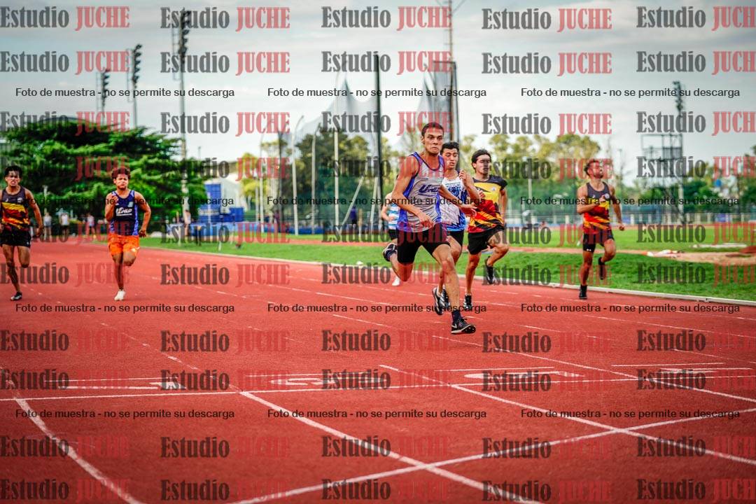 Fotos de los 100 m llanos de varones