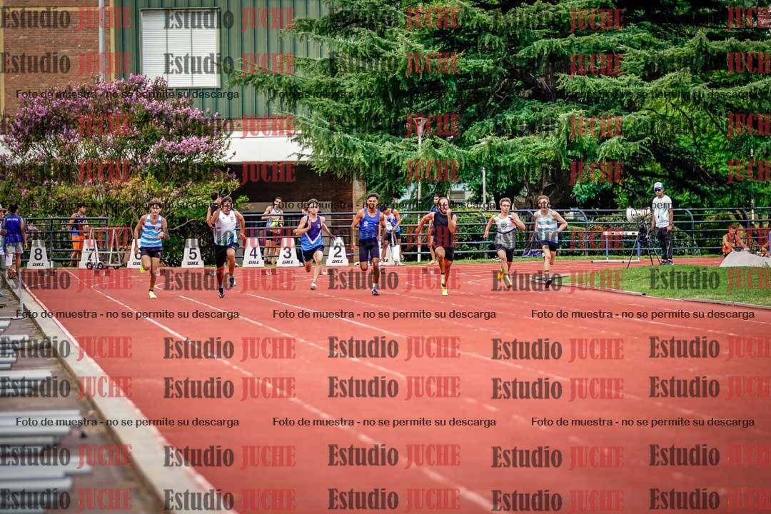 Fotos de los 100 m llanos de varones