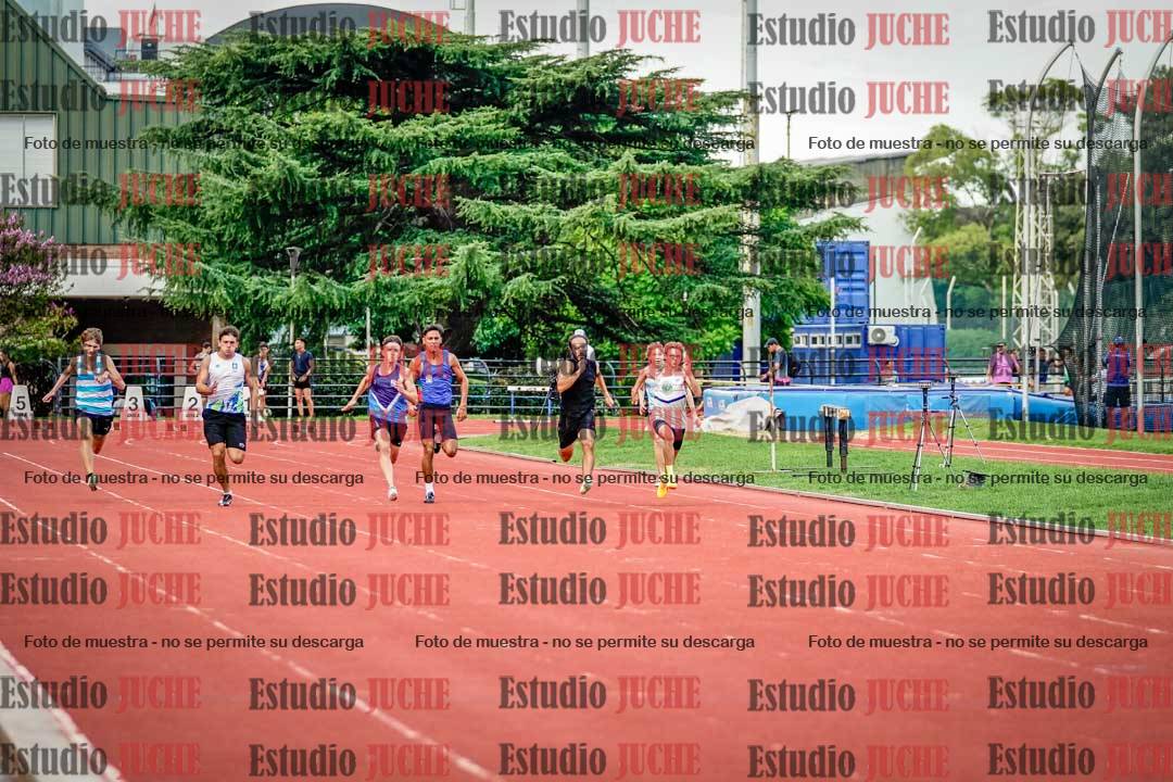 Fotos de los 100 m llanos de varones
