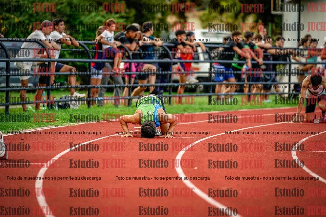 Fotos de los 400 m llanos de varones