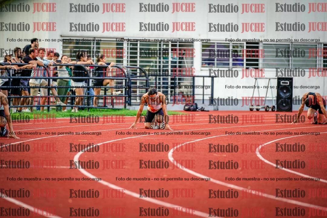 Fotos de los 400 m llanos de varones