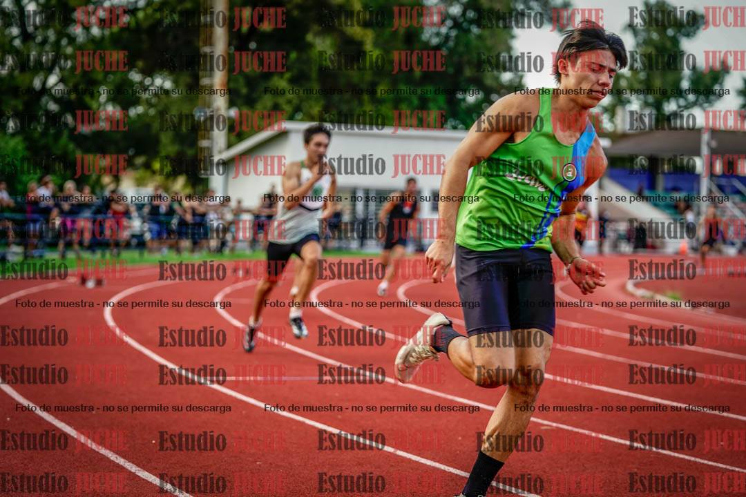 Fotos de los 400 m llanos de varones