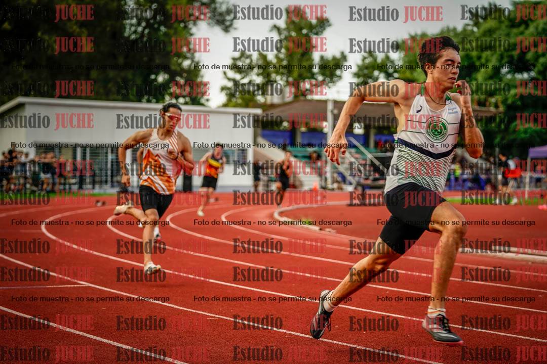 Fotos de los 400 m llanos de varones