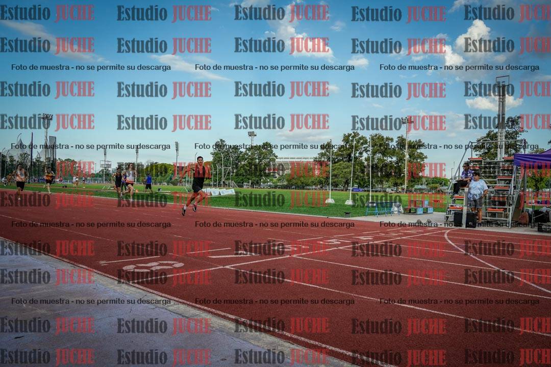 Fotos de los 400 m llanos de varones