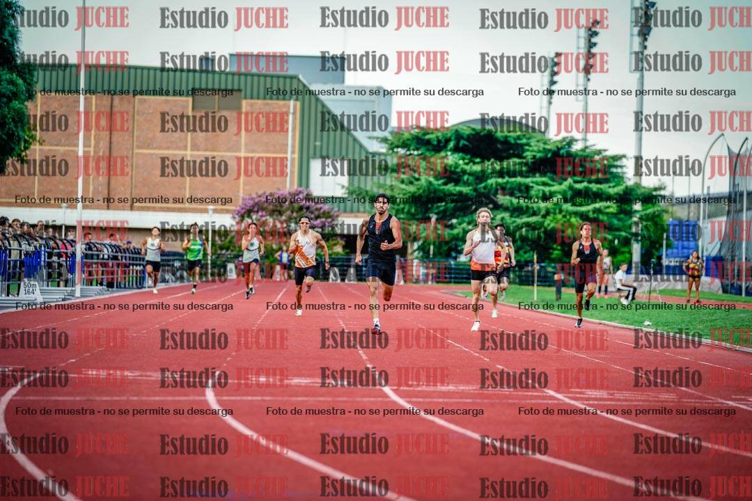 Fotos de los 400 m llanos de varones