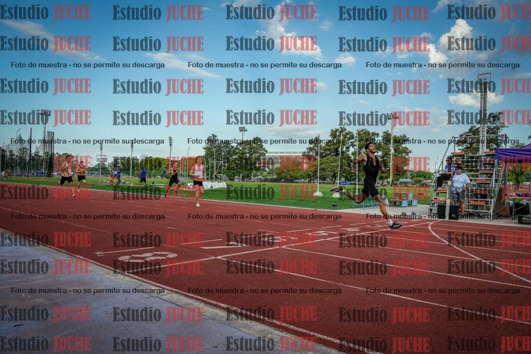 Fotos de los 400 m llanos de varones