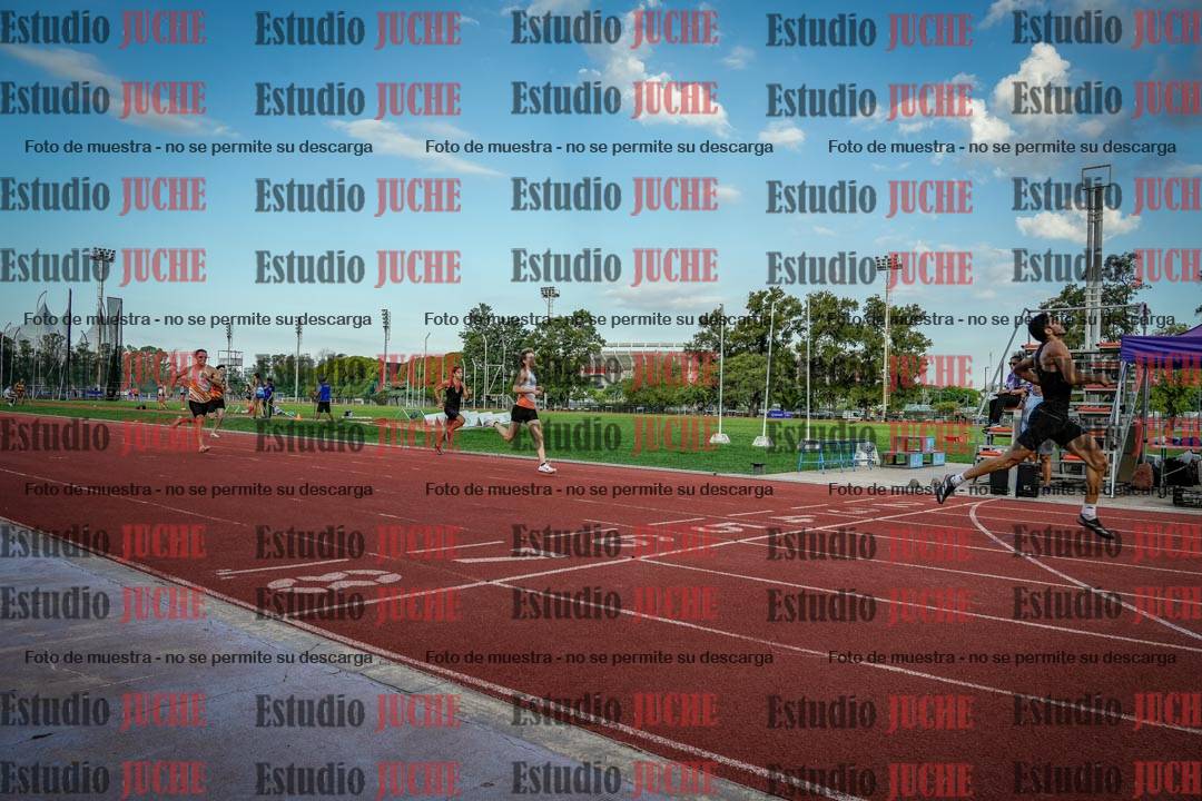 Fotos de los 400 m llanos de varones