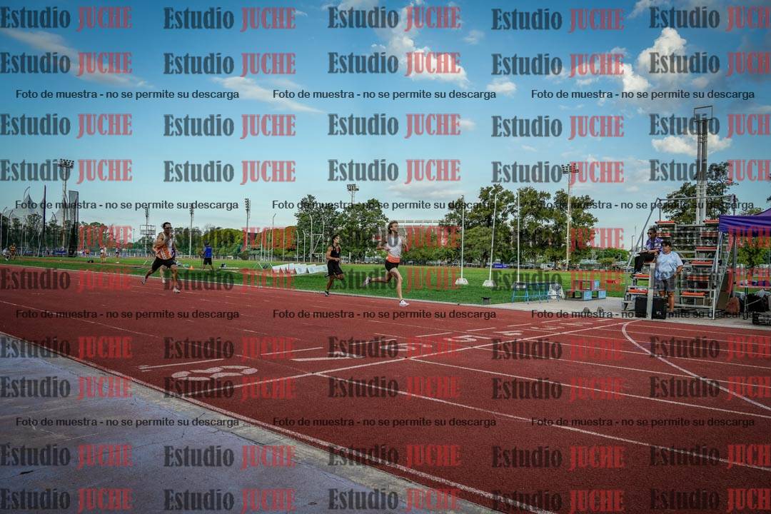 Fotos de los 400 m llanos de varones