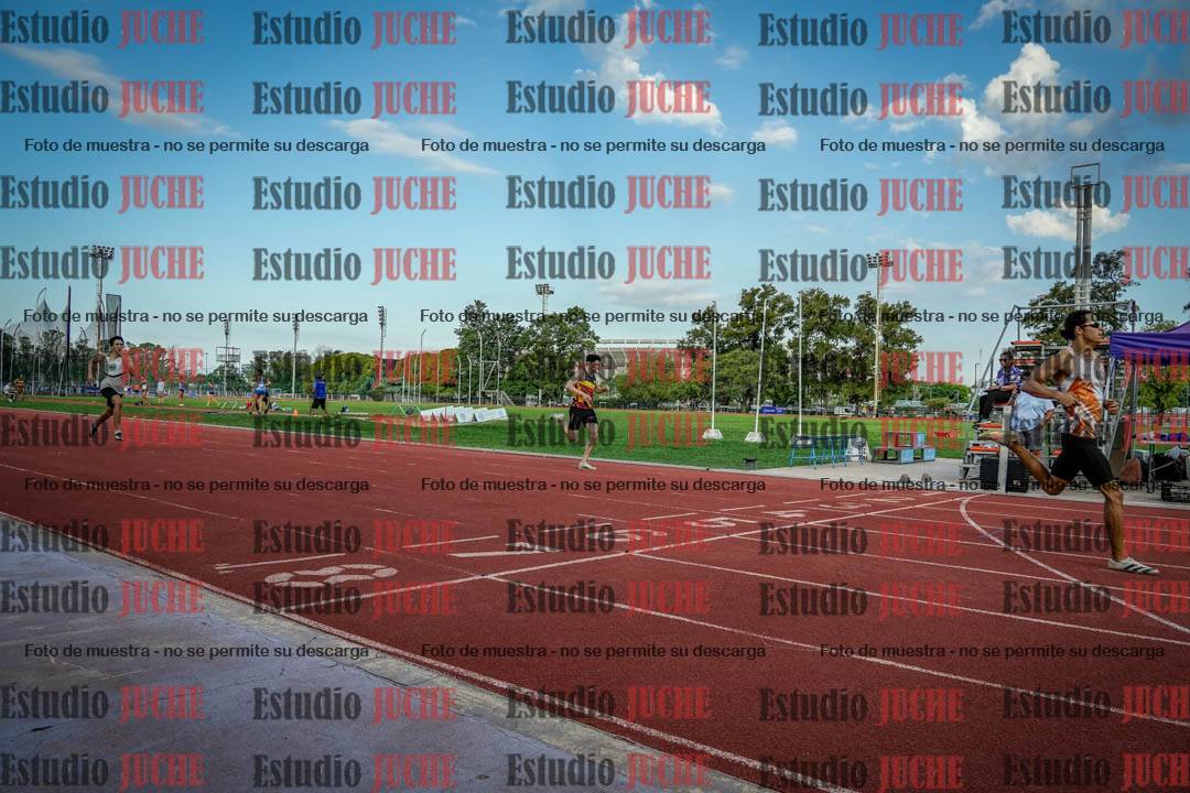 Fotos de los 400 m llanos de varones