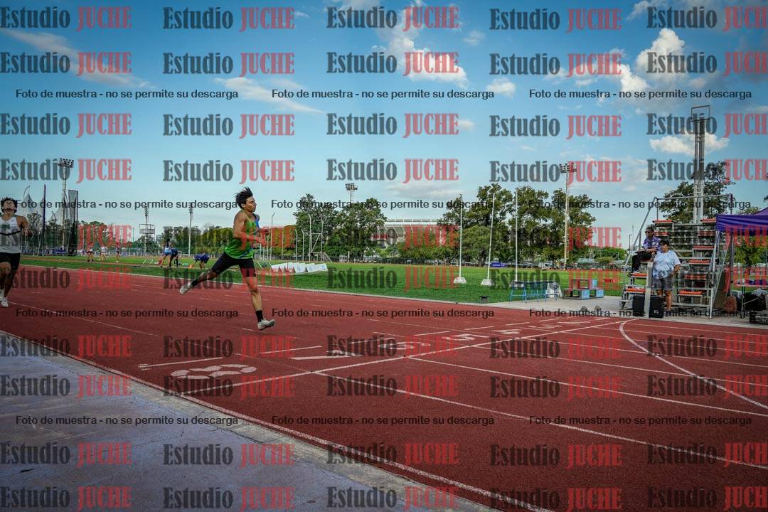 Fotos de los 400 m llanos de varones
