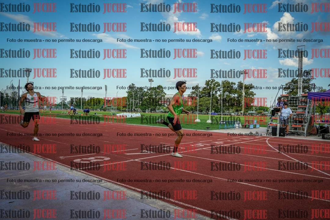Fotos de los 400 m llanos de varones