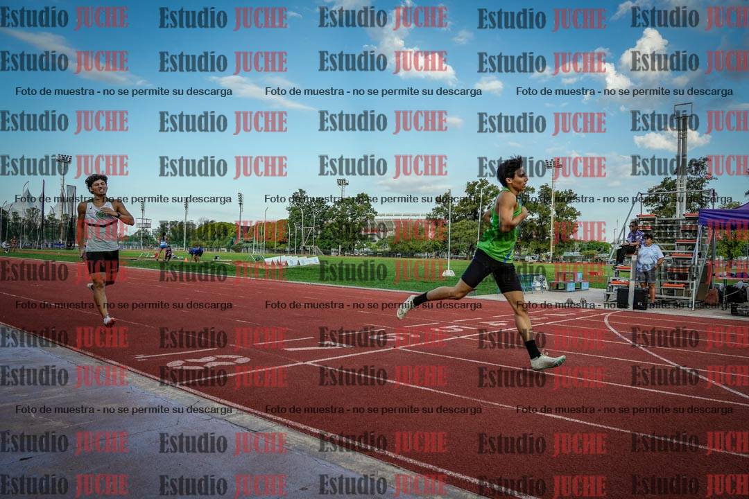 Fotos de los 400 m llanos de varones