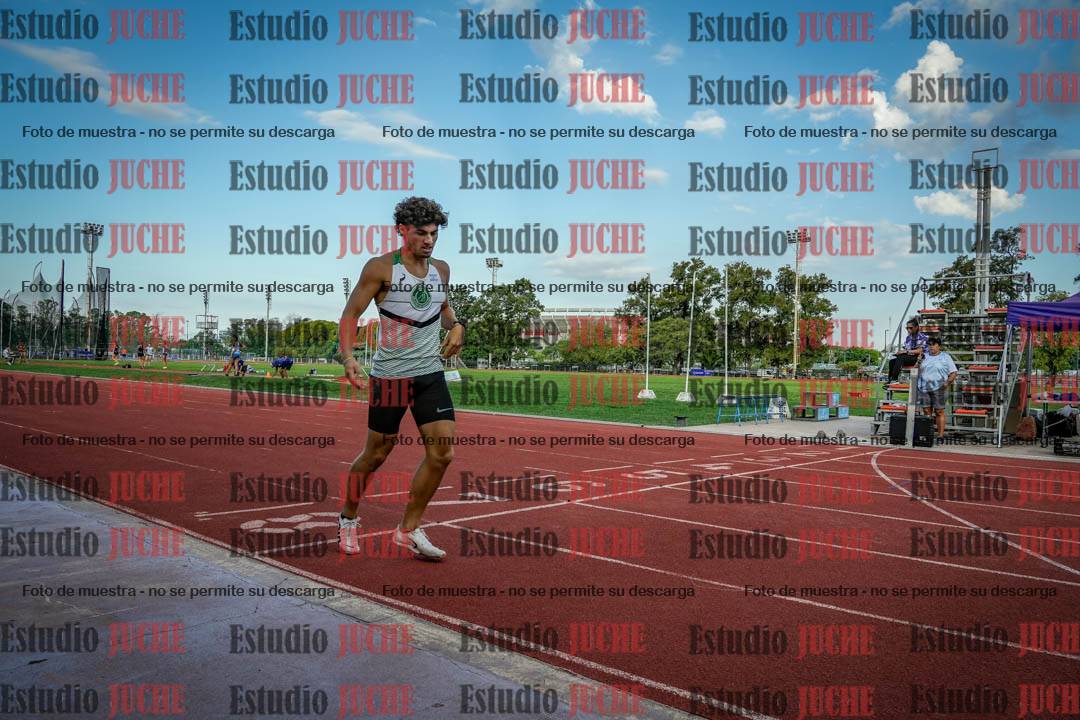 Fotos de los 400 m llanos de varones