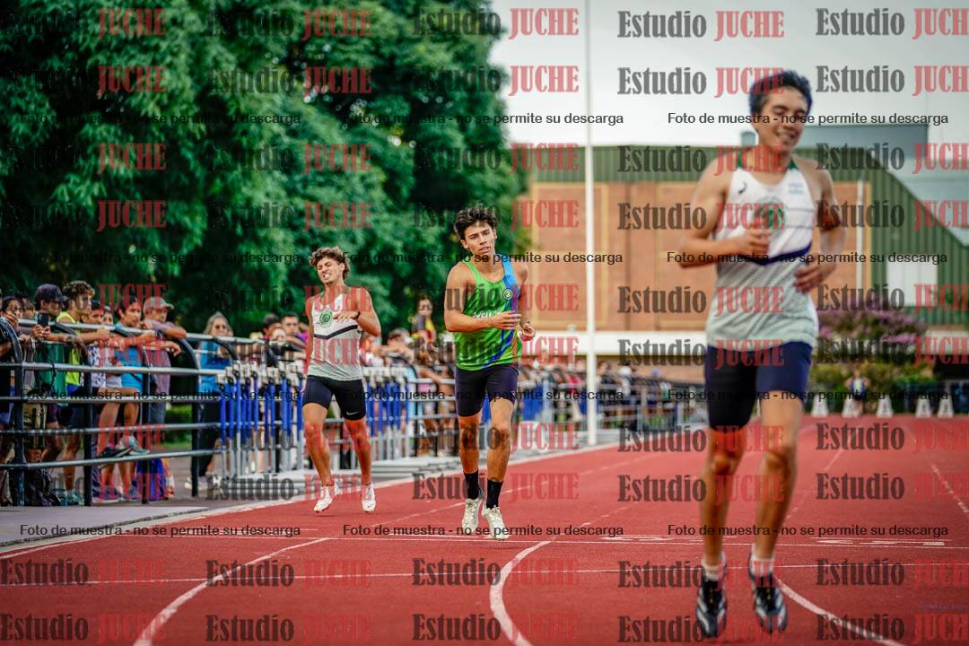 Fotos de los 400 m llanos de varones