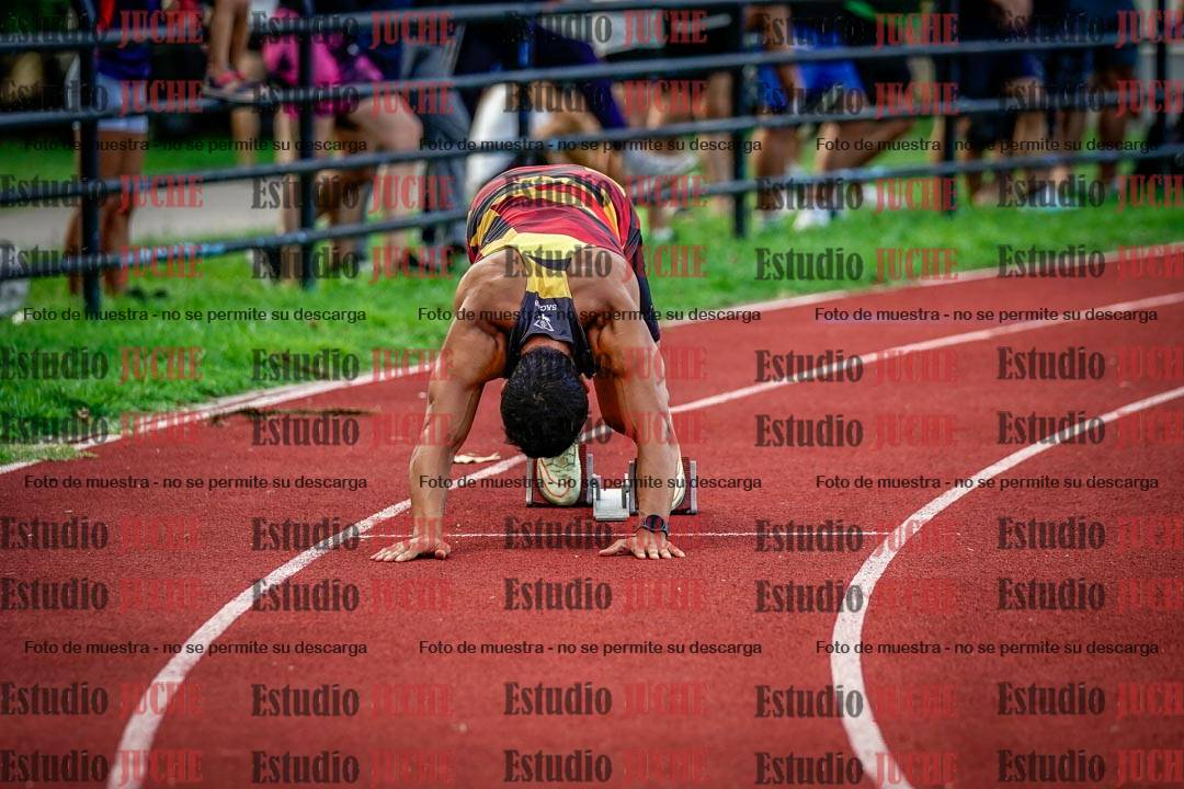 Fotos de los 400 m llanos de varones