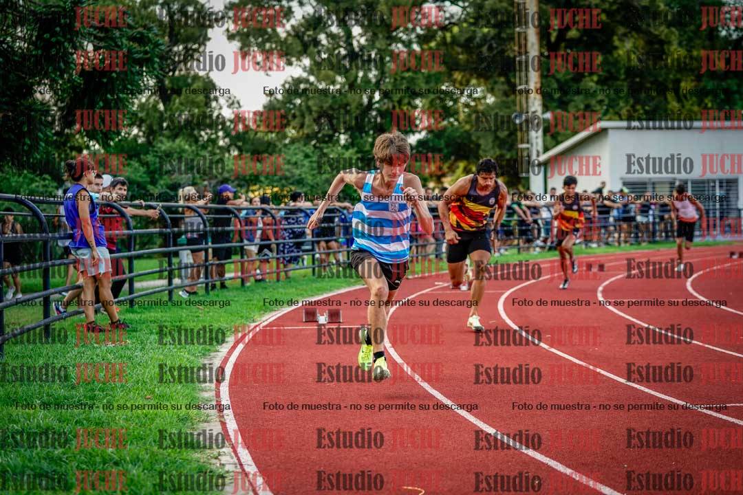 Fotos de los 400 m llanos de varones