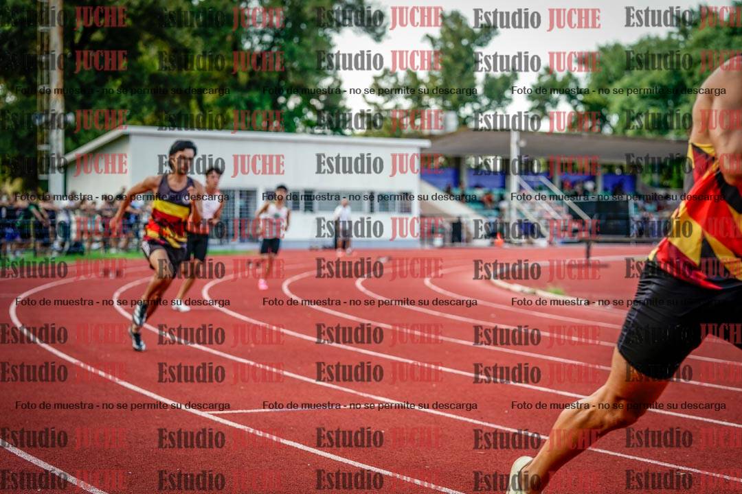 Fotos de los 400 m llanos de varones