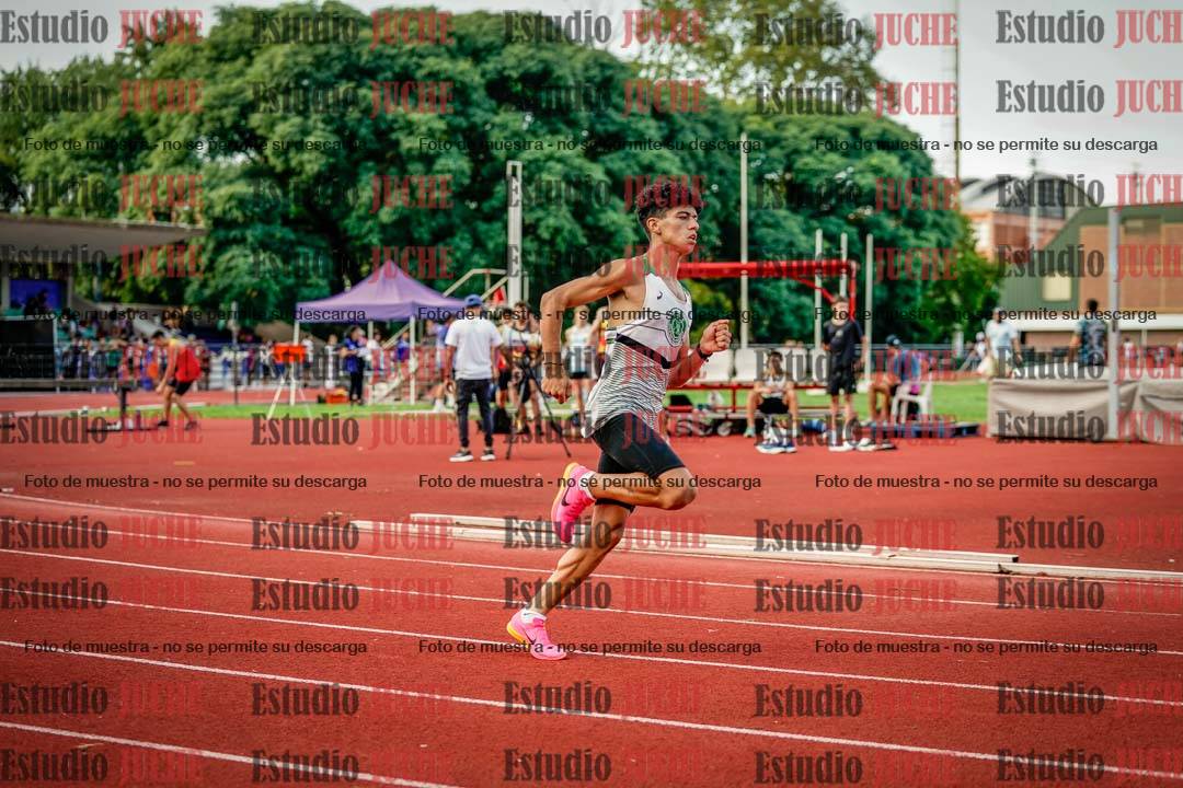 Fotos de los 400 m llanos de varones