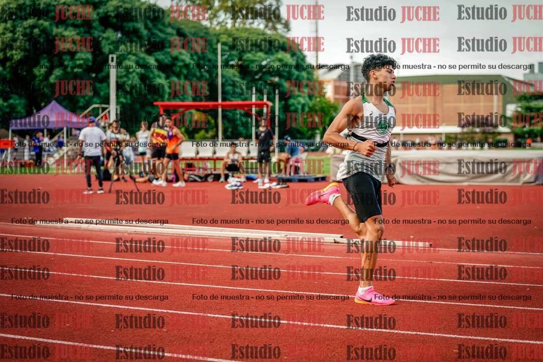 Fotos de los 400 m llanos de varones