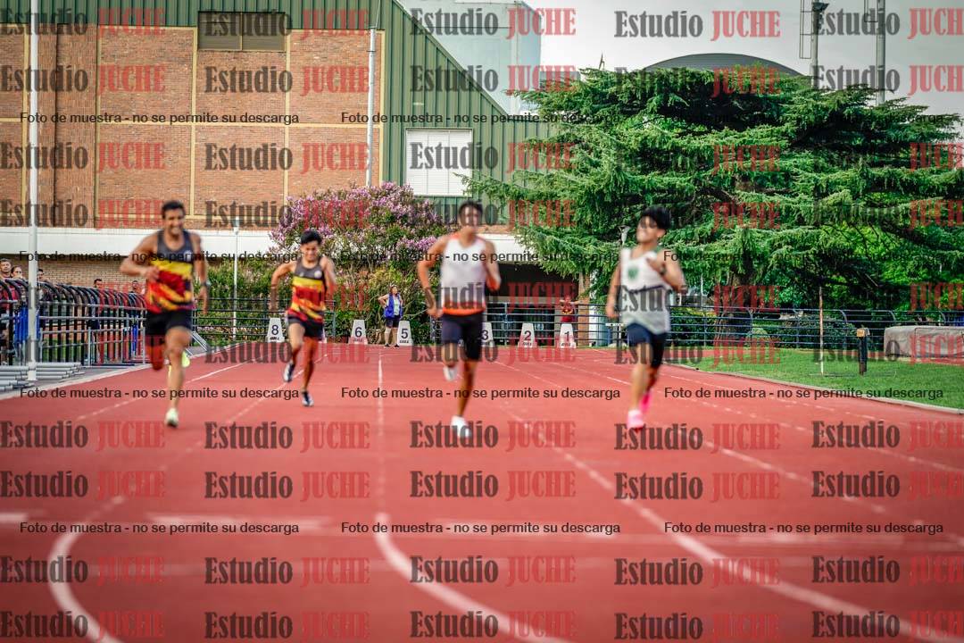 Fotos de los 400 m llanos de varones