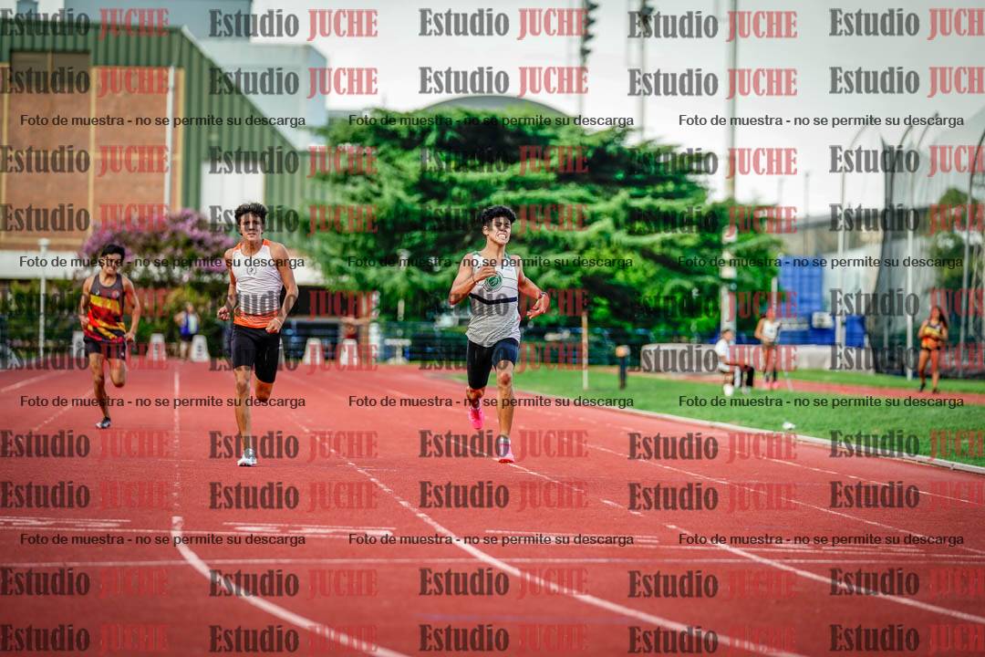 Fotos de los 400 m llanos de varones