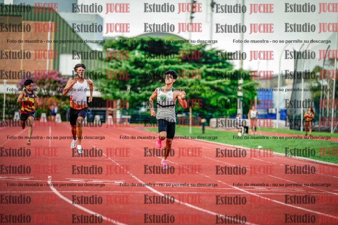Fotos de los 400 m llanos de varones