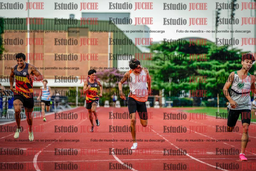 Fotos de los 400 m llanos de varones