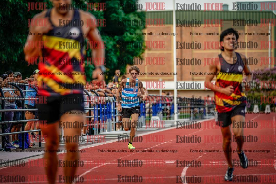 Fotos de los 400 m llanos de varones