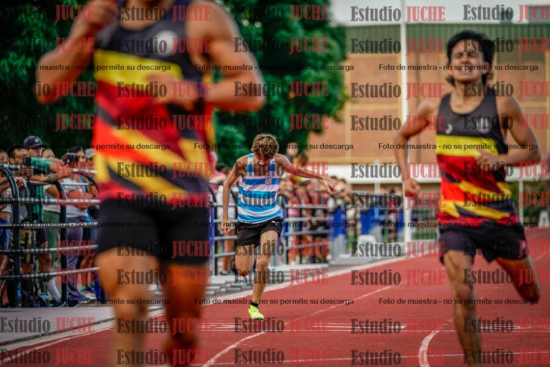 Fotos de los 400 m llanos de varones