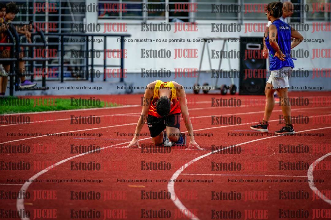 Fotos de los 400 m llanos de varones