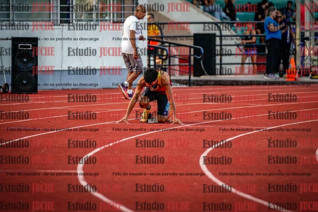 Fotos de los 400 m llanos de varones