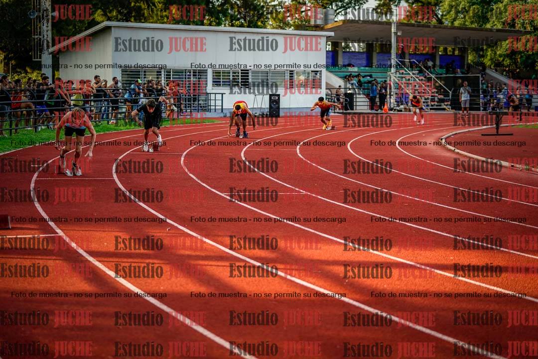 Fotos de los 400 m llanos de varones