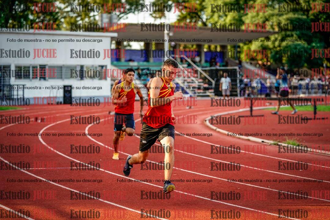 Fotos de los 400 m llanos de varones