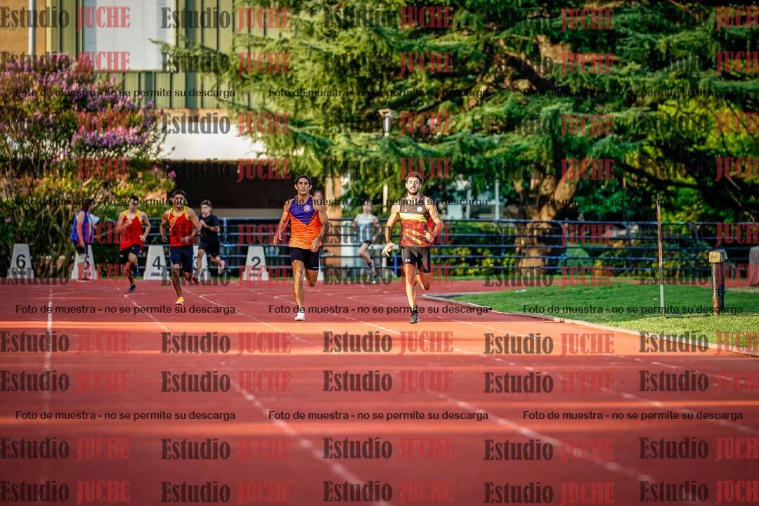 Fotos de los 400 m llanos de varones