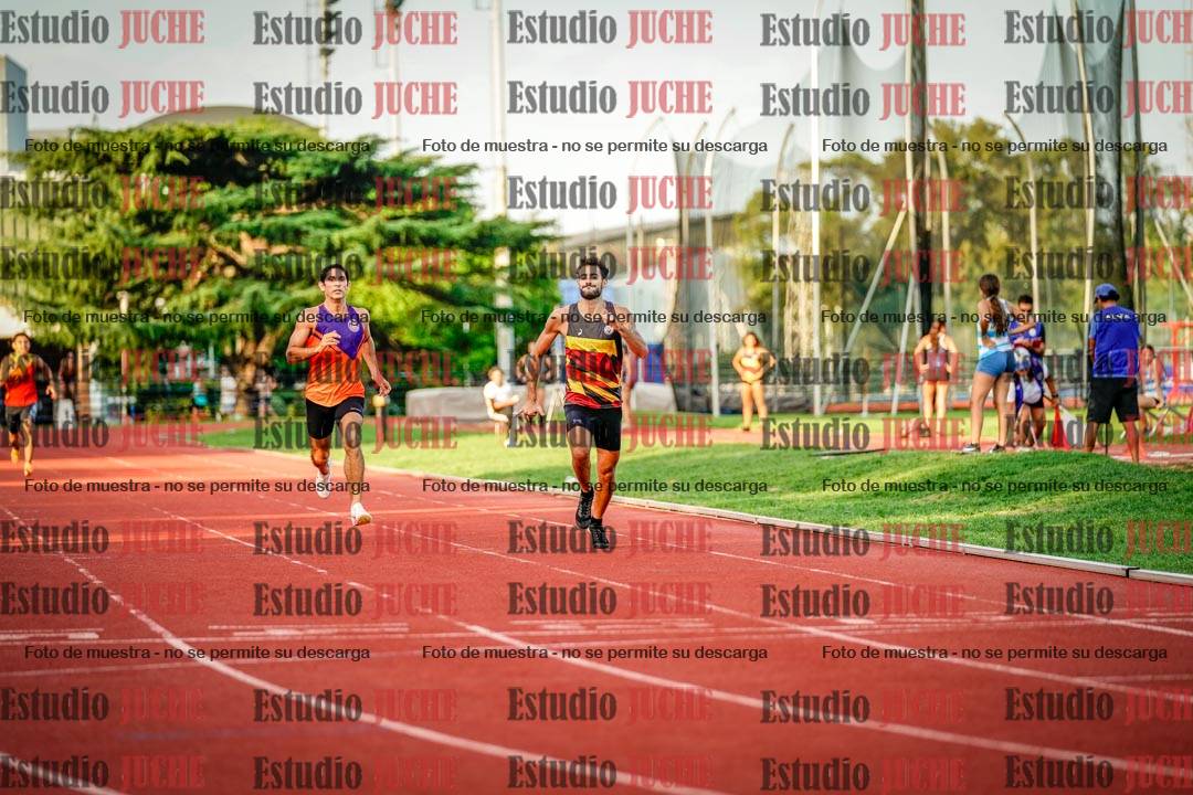 Fotos de los 400 m llanos de varones