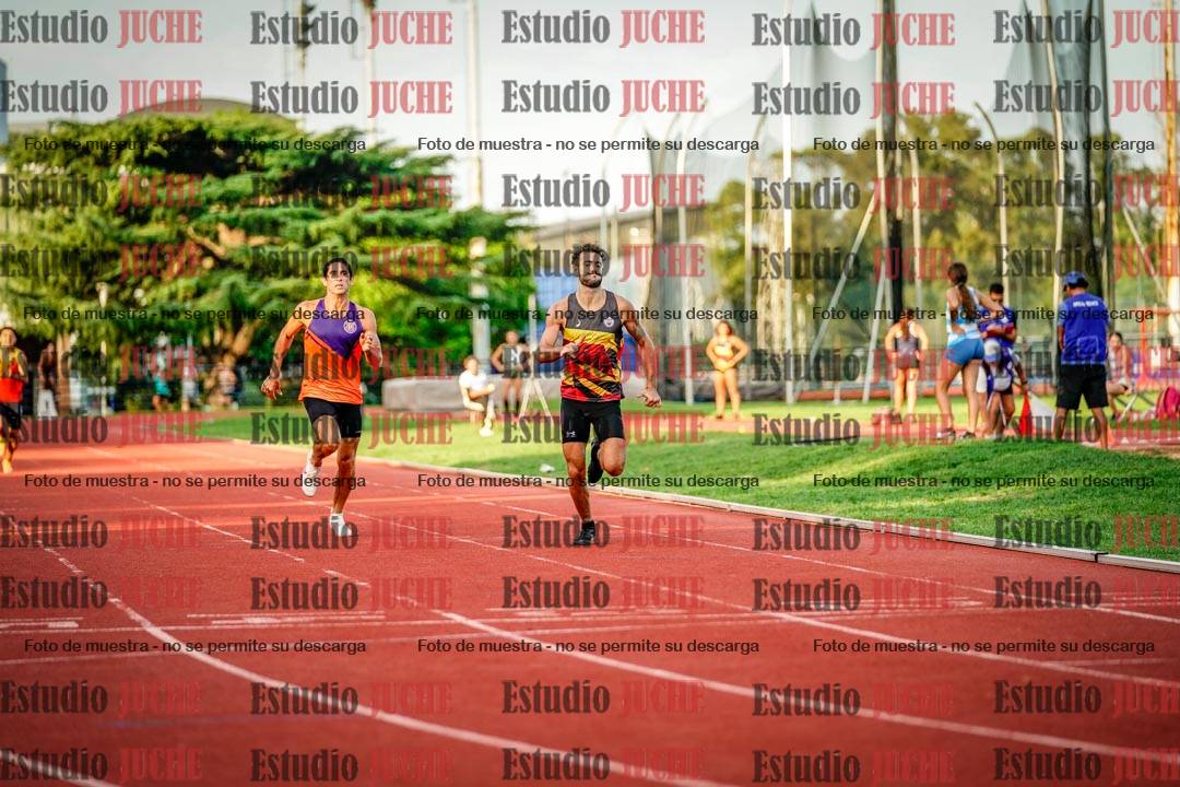 Fotos de los 400 m llanos de varones