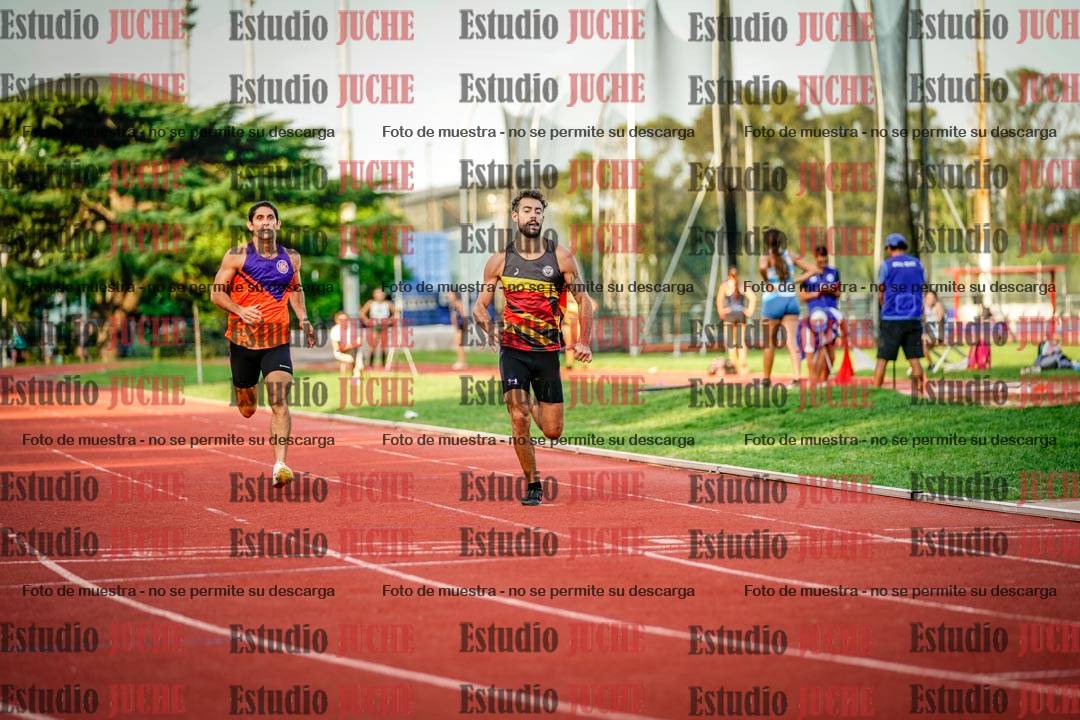 Fotos de los 400 m llanos de varones