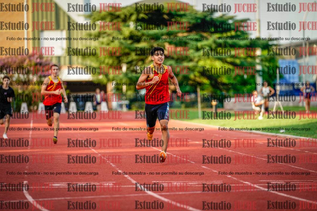 Fotos de los 400 m llanos de varones