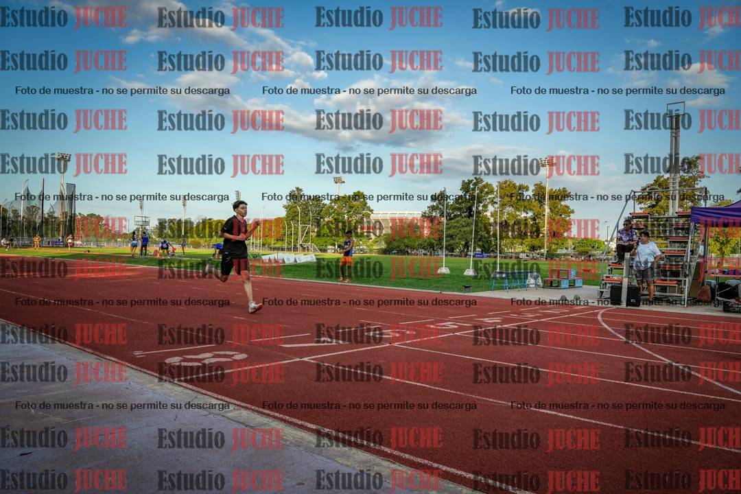 Fotos de los 400 m llanos de varones