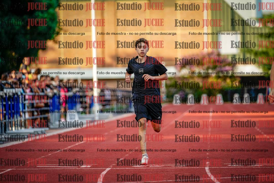 Fotos de los 400 m llanos de varones